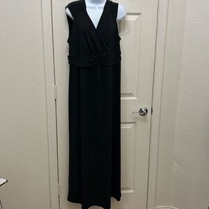 NY Collection Black Dress VNeck Sleeveless Maxi Size 1X Slimming Ruched Waist